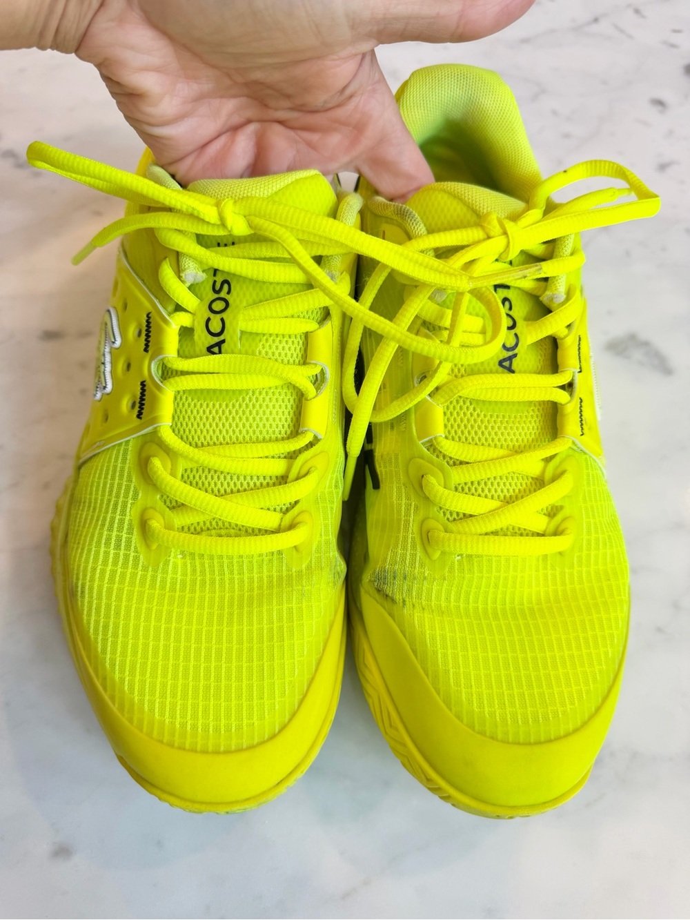 Women's Lacoste Neon Yellow Powerserve Tennis Shoe Size 8 US - Picture 6 of 7